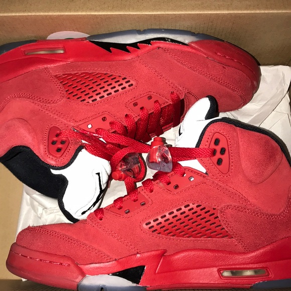 retro 5 university red